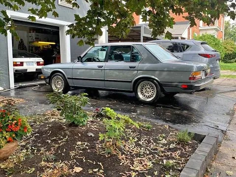 1986 BMW 5 Series