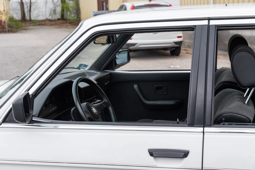 1986 BMW E28 5 Series - Image 21 of 31