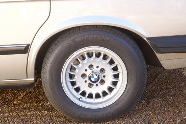 1986 BMW E28 5 Series - Image 20 of 21