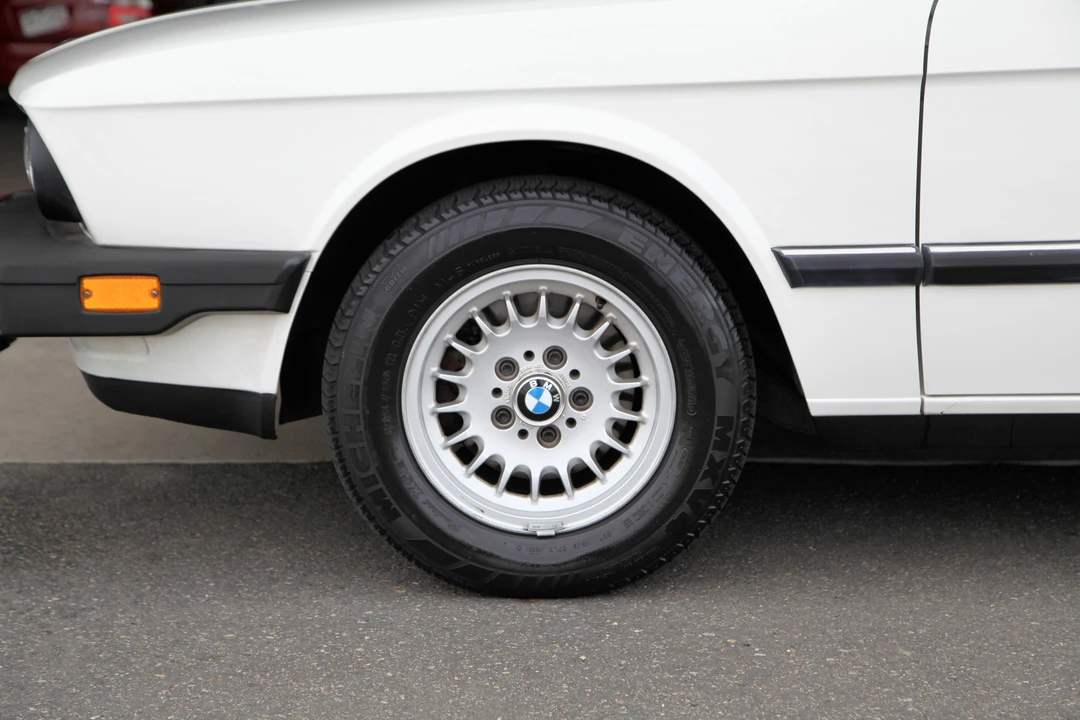 1986 BMW E28 5 Series - Image 14 of 31
