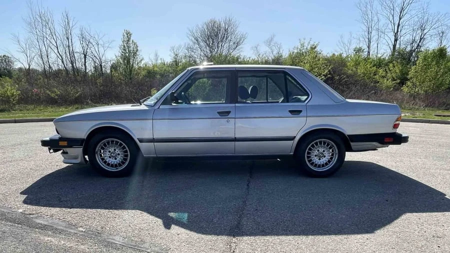 1986 BMW E28 5 Series - Image 2 of 14