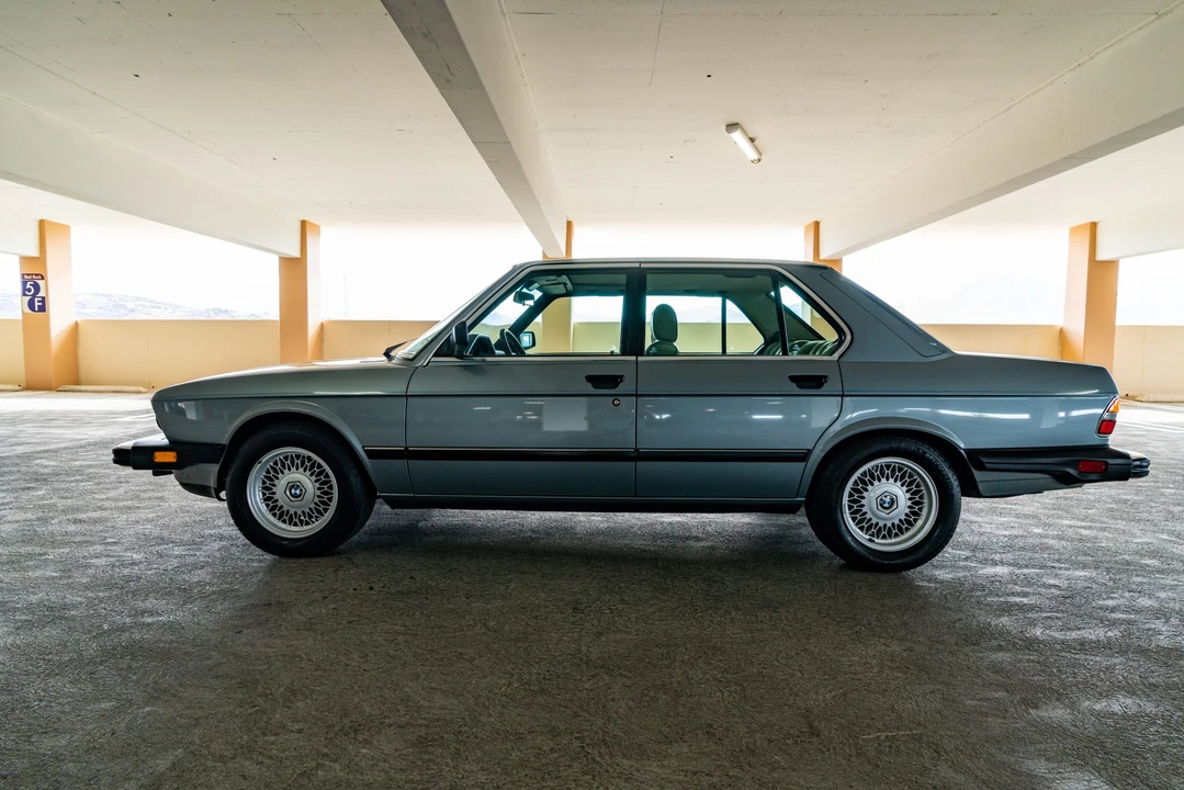 1986 BMW E28 5 Series - Image 8 of 31