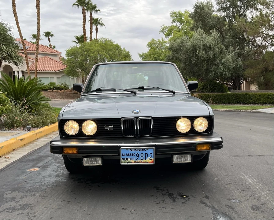 1986 BMW E28 5 Series - Image 2 of 31