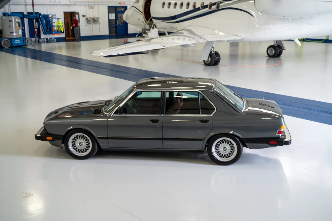 1986 BMW E28 5 Series - Image 13 of 31