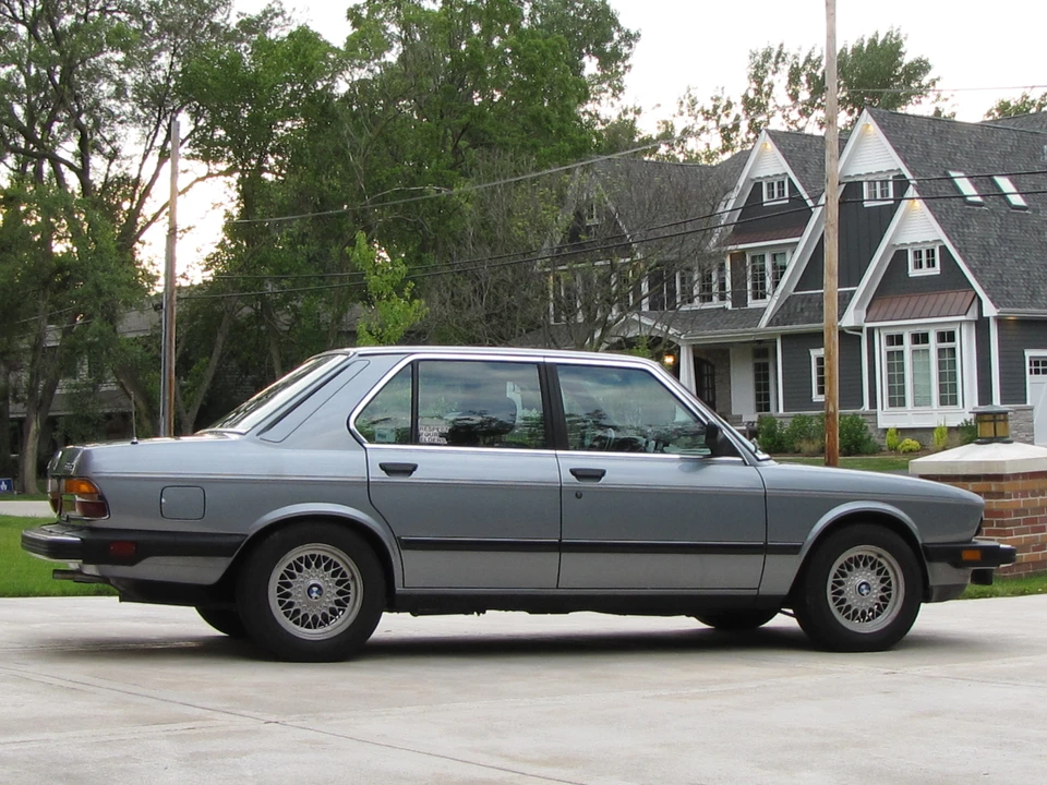 1986 BMW E28 5 Series - Image 2 of 31