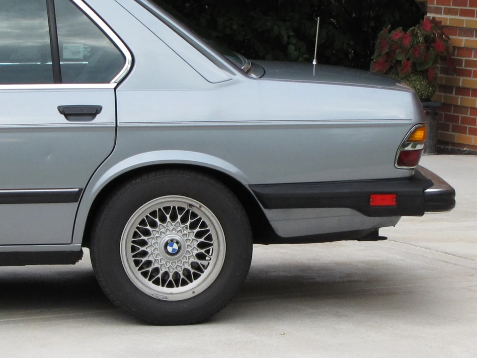1986 BMW E28 5 Series - Image 15 of 31