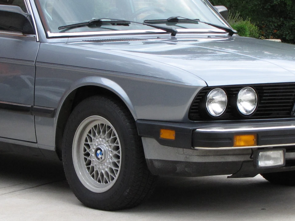 1986 BMW E28 5 Series - Image 28 of 31