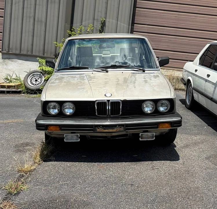 1986 BMW E28 5 Series - Image 2 of 6