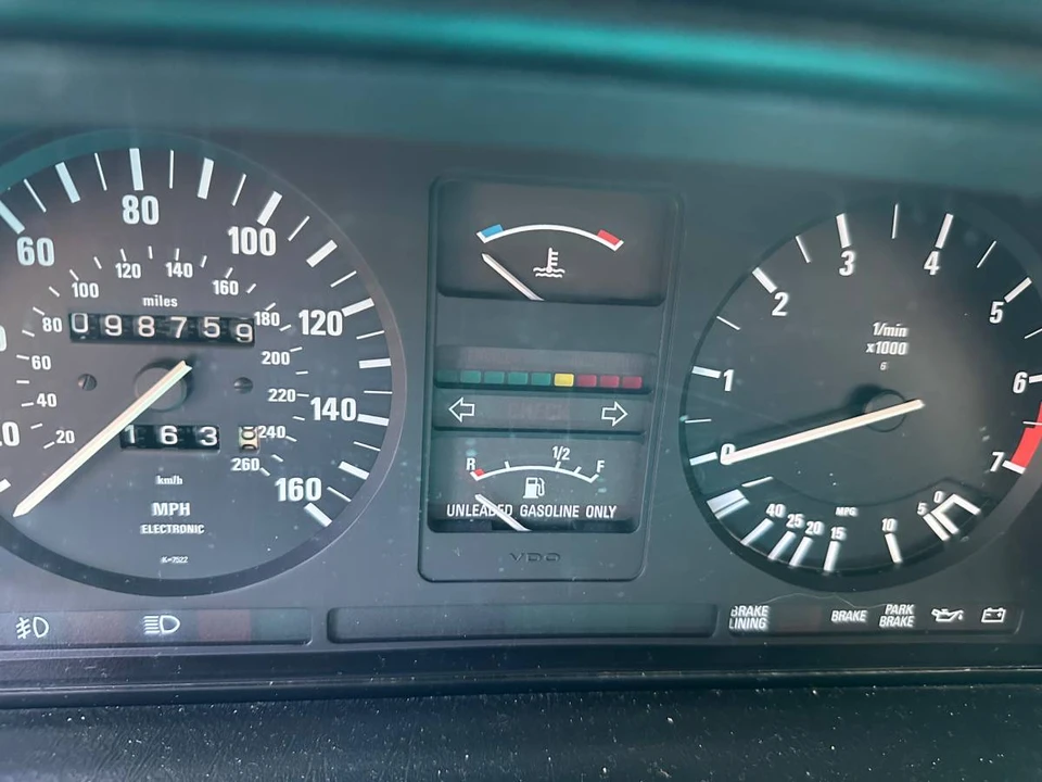 1986 BMW E28 5 Series - Image 10 of 17