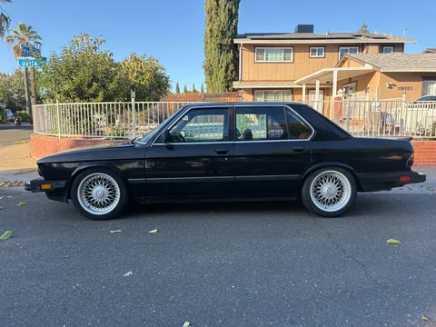 1986 BMW 535i E28