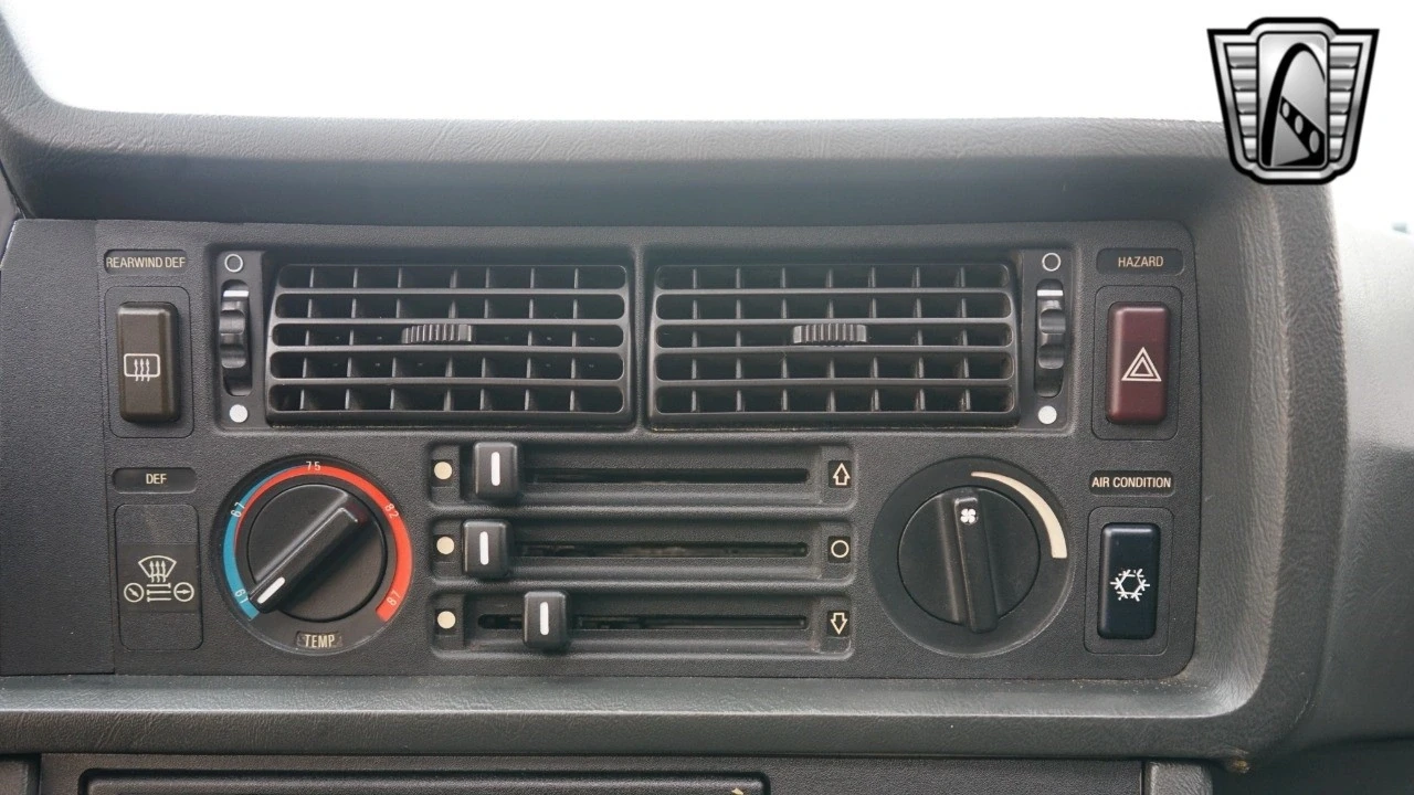 1986 BMW E24 6 Series - Image 20 of 21