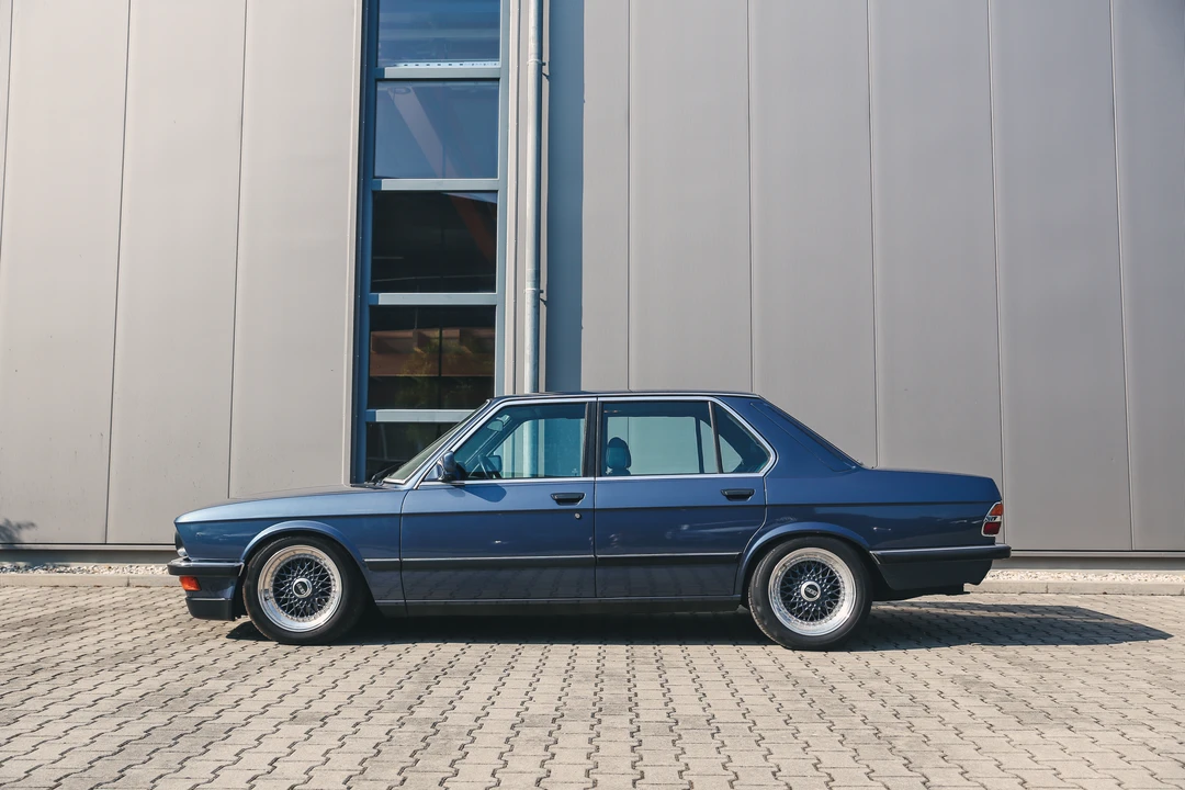 1986 BMW E28 M5 - Image 8 of 31