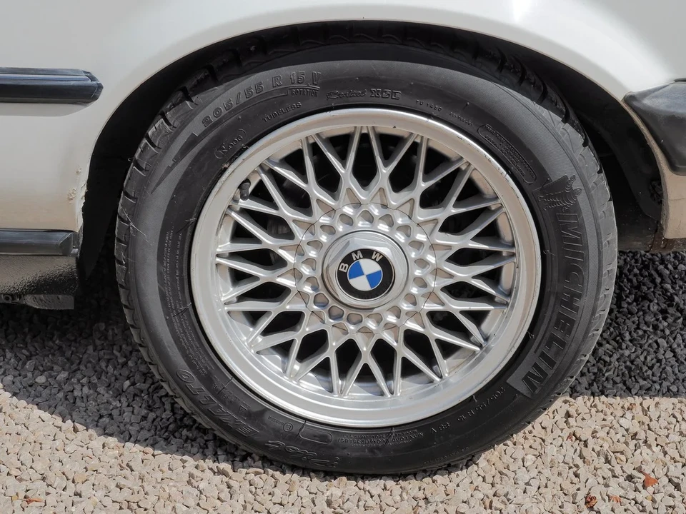 1986 BMW E30 3 Series - Image 17 of 31