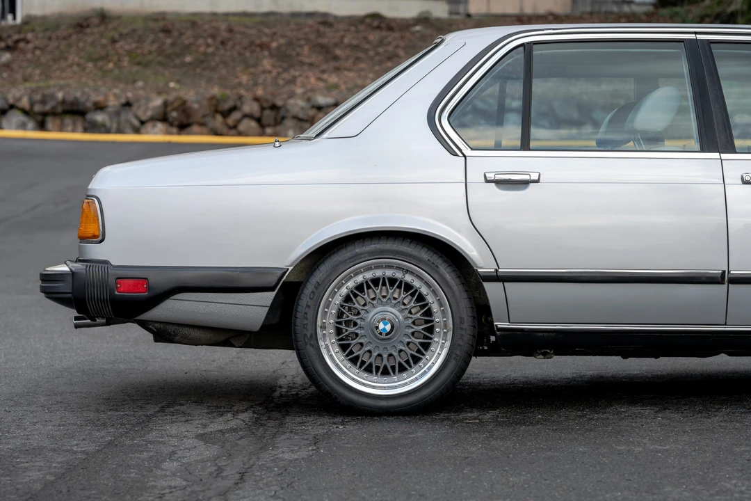 1986 BMW E23 7 Series - Image 13 of 31