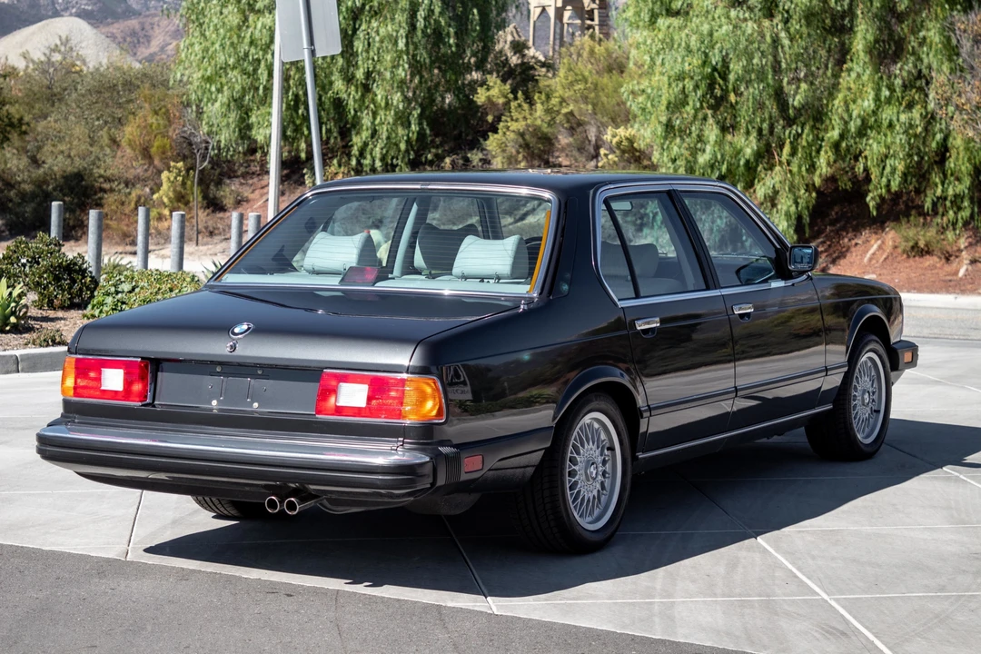 1986 BMW E23 7 Series - Image 13 of 31