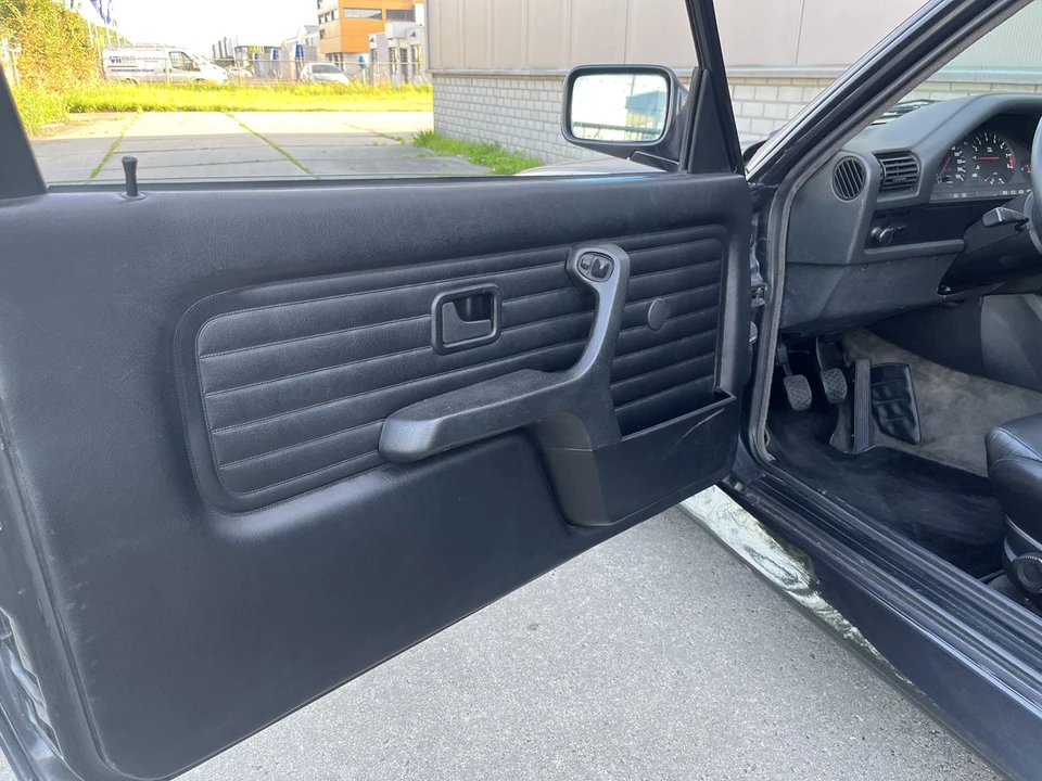 1986 BMW E30 M3 - Image 14 of 30