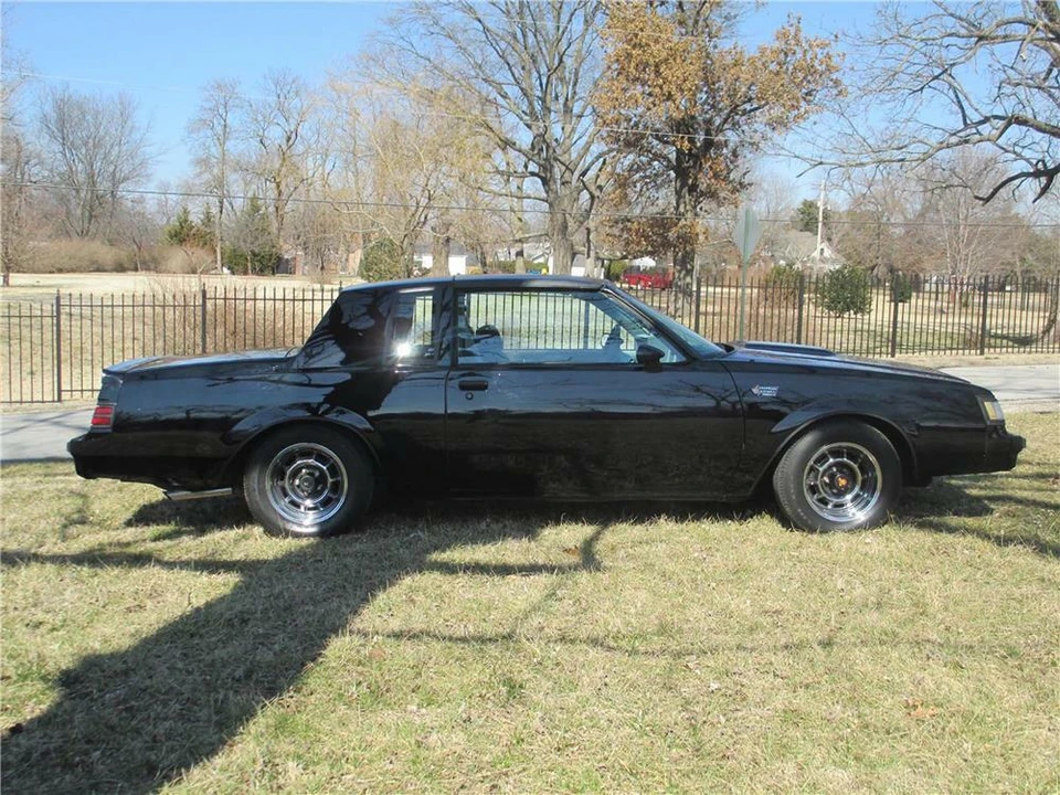 1986 Buick Grand National - Image 5 of 5