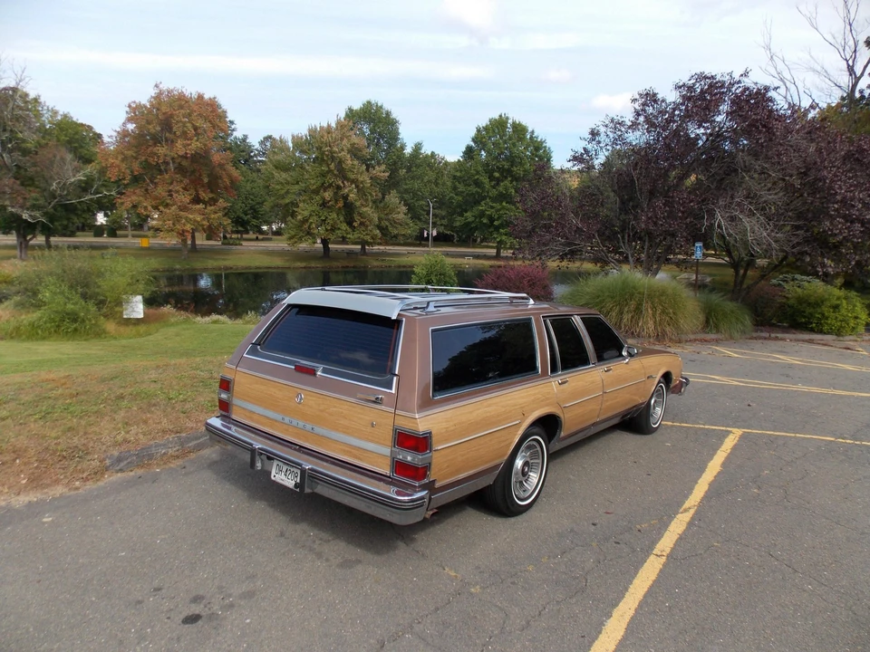 1986 Buick Electra - Image 14 of 31