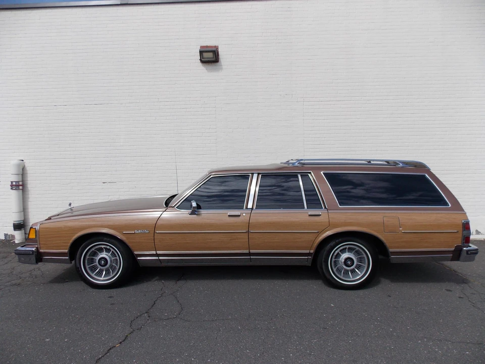 1986 Buick Electra - Image 21 of 31