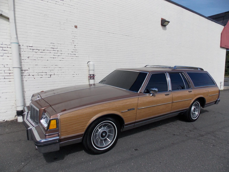 1986 Buick Electra - Image 18 of 31