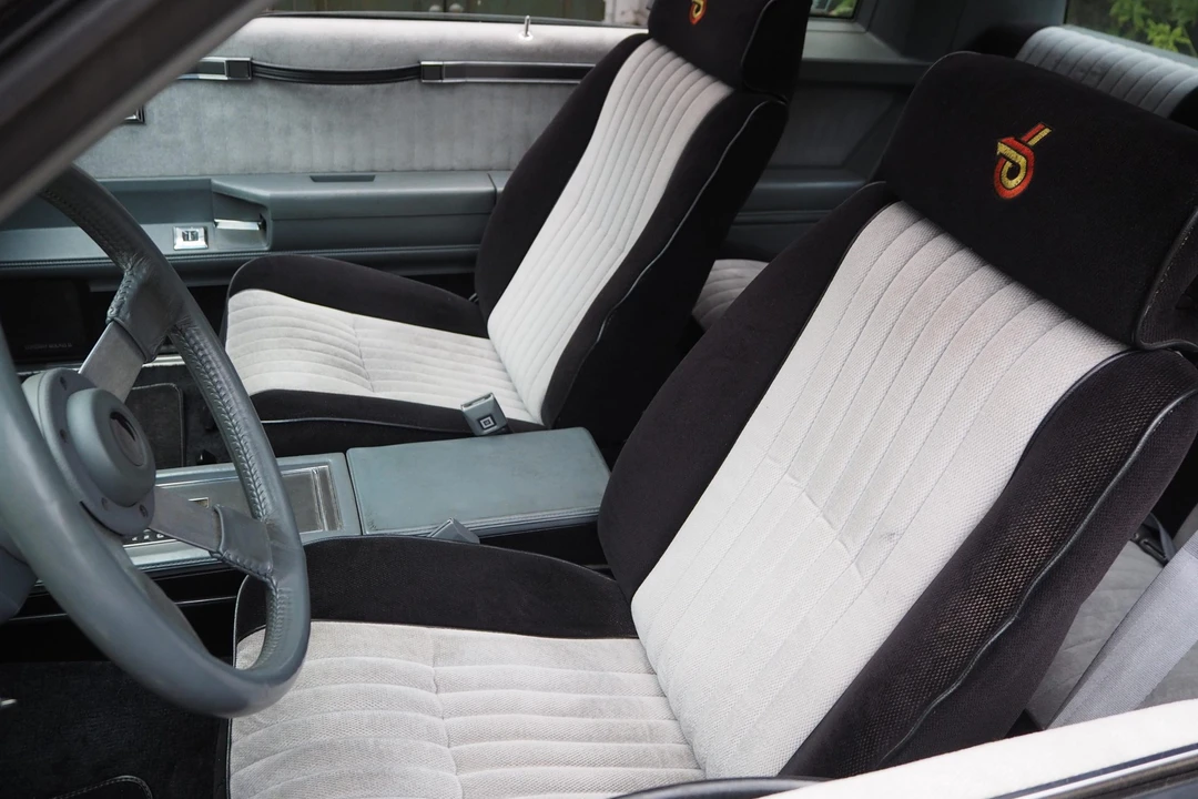 1986 Buick Grand National - Image 28 of 31