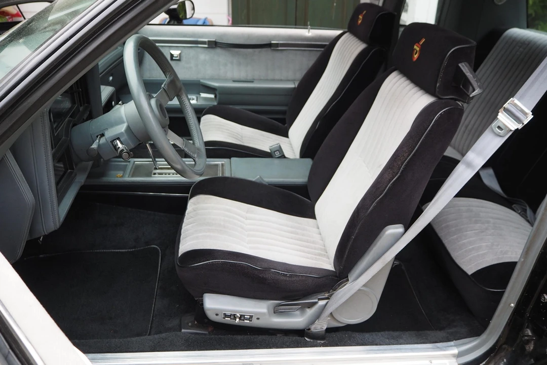 1986 Buick Grand National - Image 29 of 31