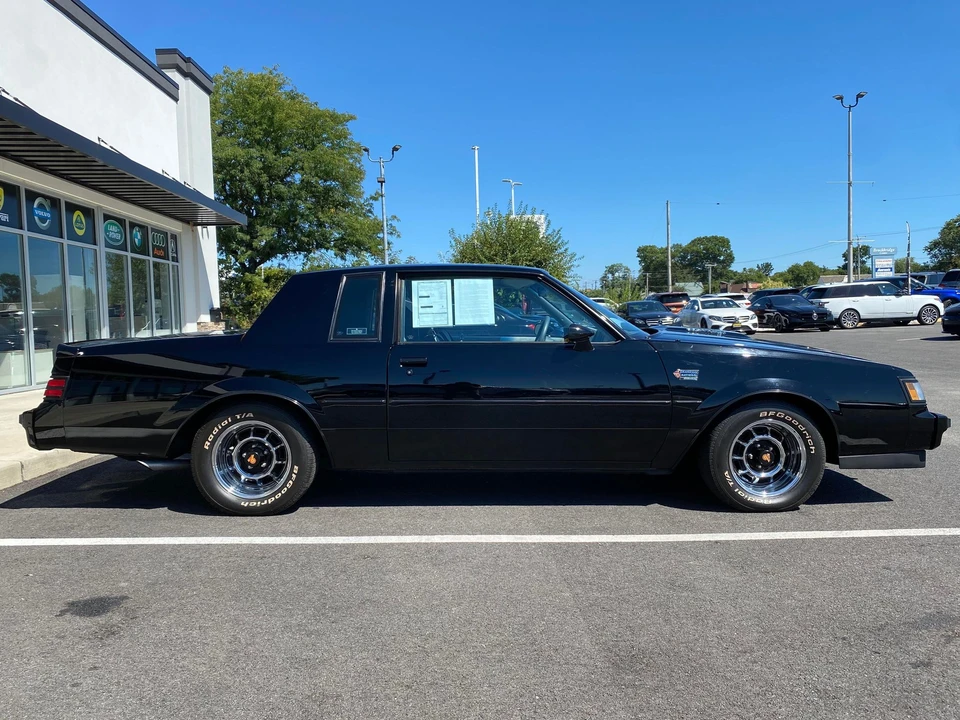 1986 Buick Grand National - Image 10 of 31