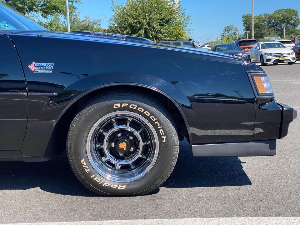 1986 Buick Grand National - Image 29 of 31