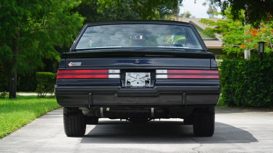 1986 Buick Grand National - Image 11 of 12