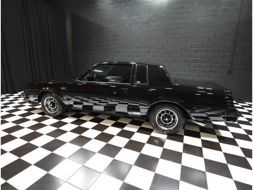1986 Buick Grand National - Image 29 of 31