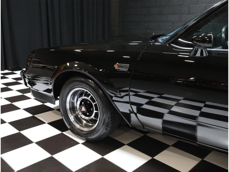1986 Buick Grand National - Image 30 of 31