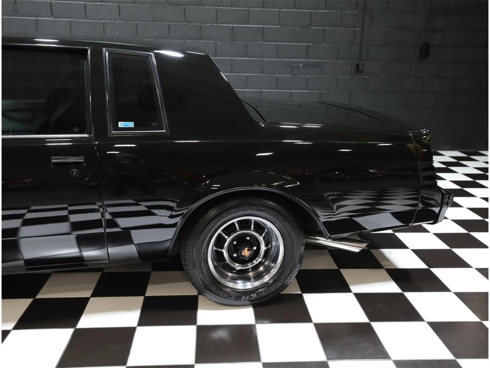 1986 Buick Grand National - Image 28 of 31