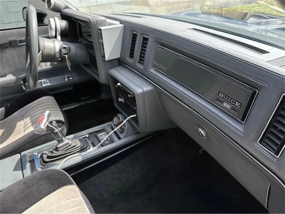 1986 Buick Grand National - Image 27 of 30