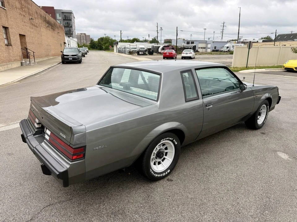 1986 Buick Regal - Image 25 of 31