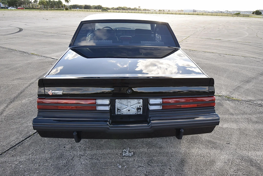 1986 Buick Grand National - Image 18 of 31