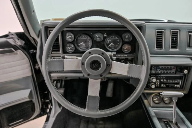 1986 Buick Grand National - Image 27 of 31
