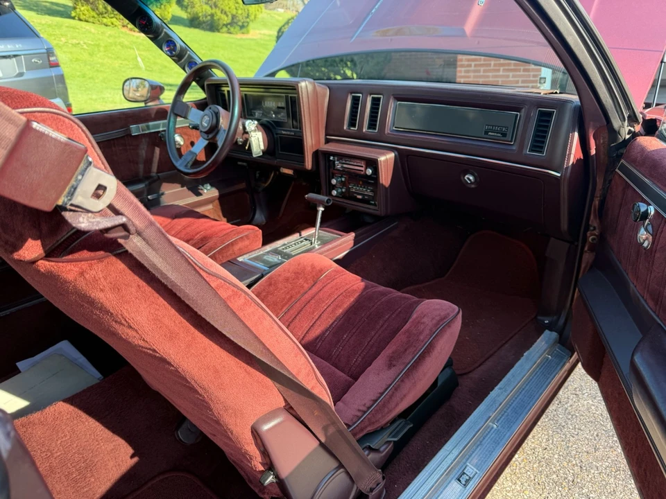 1986 Buick Regal - Image 16 of 31