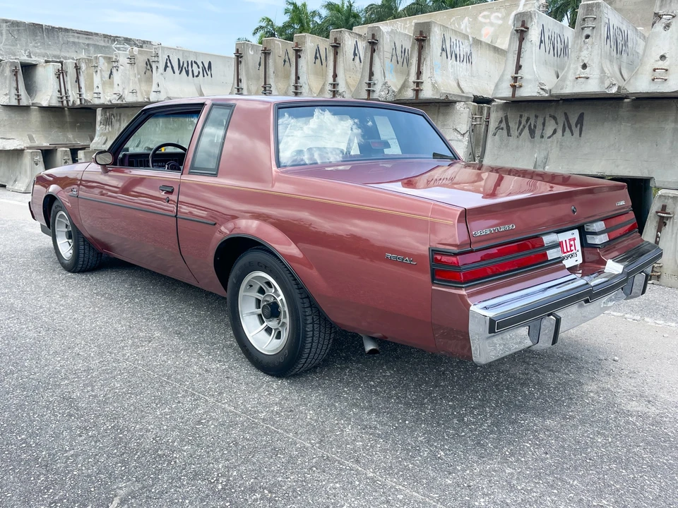 1986 Buick Regal - Image 17 of 31