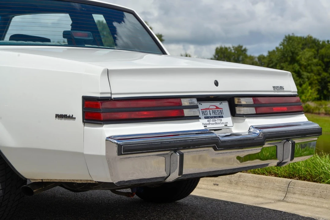 1986 Buick Regal - Image 26 of 31