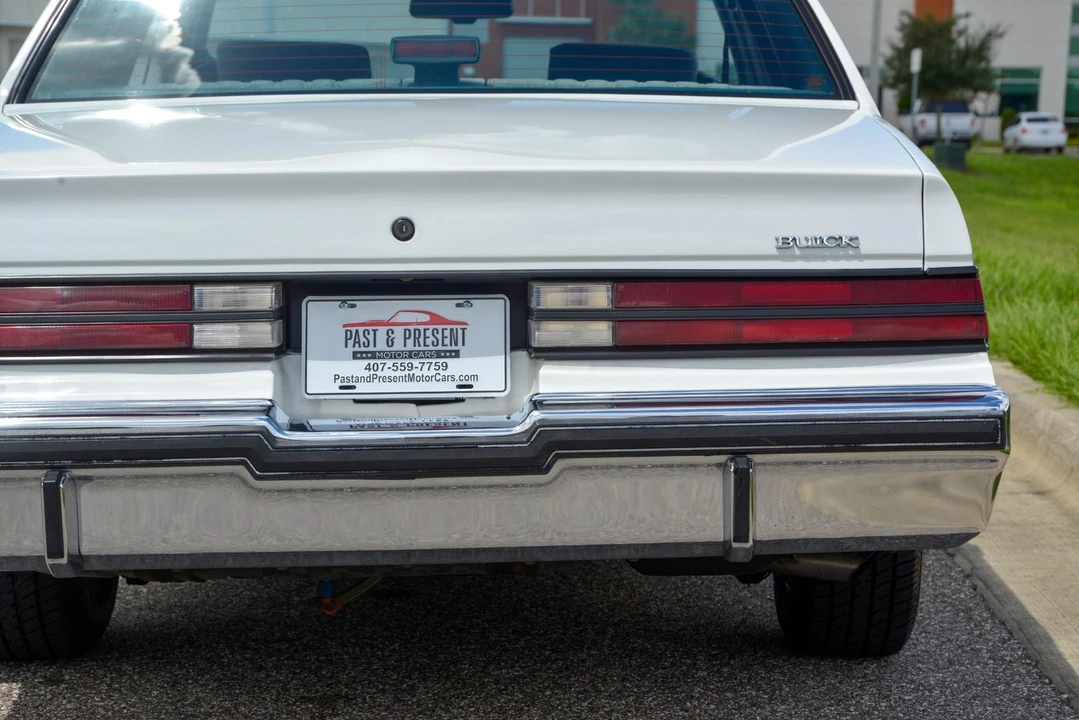 1986 Buick Regal - Image 23 of 31