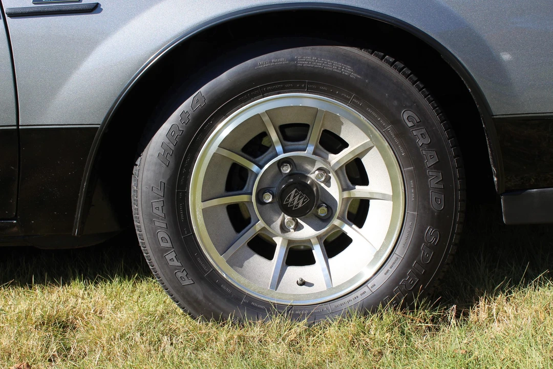 1986 Buick Regal - Image 24 of 31