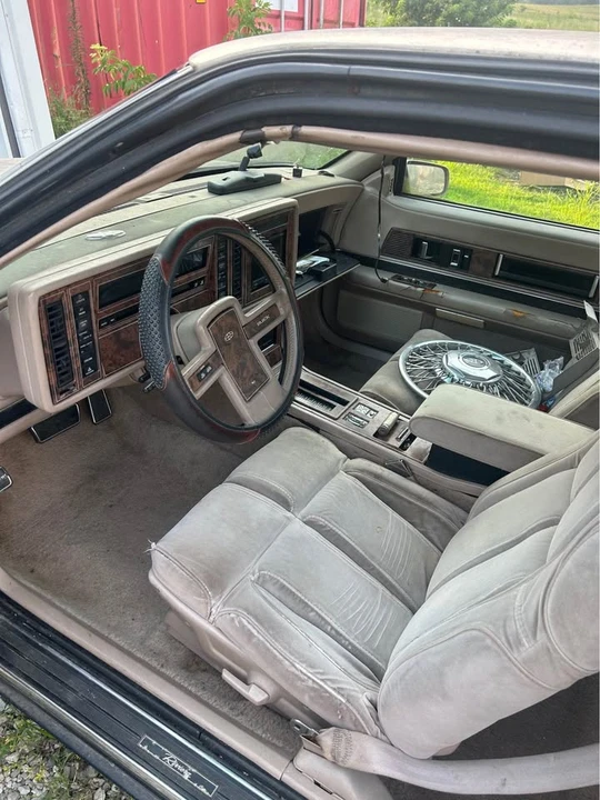 1986 Buick Riviera 4th-7th Gen - Image 2 of 4