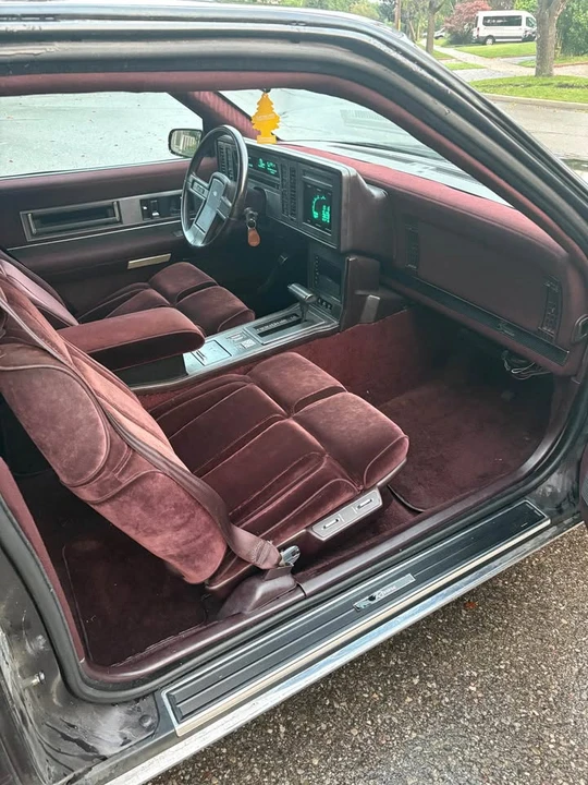 1986 Buick Riviera 4th-7th Gen - Image 4 of 19