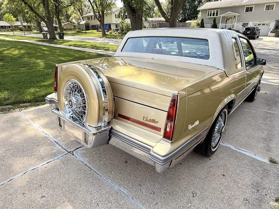 1986 Cadillac DeVille 6th Gen - Image 10 of 24