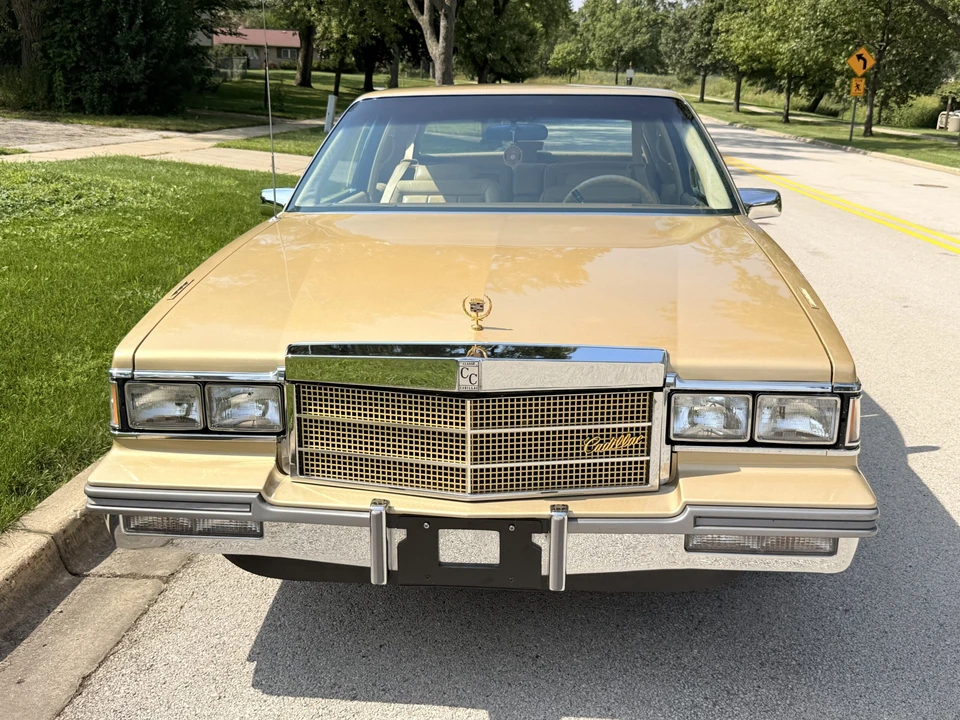 1986 Cadillac DeVille 6th Gen - Image 2 of 24