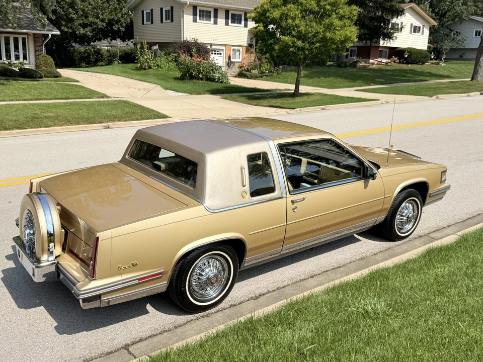 1986 Cadillac DeVille 6th Gen - Image 19 of 24