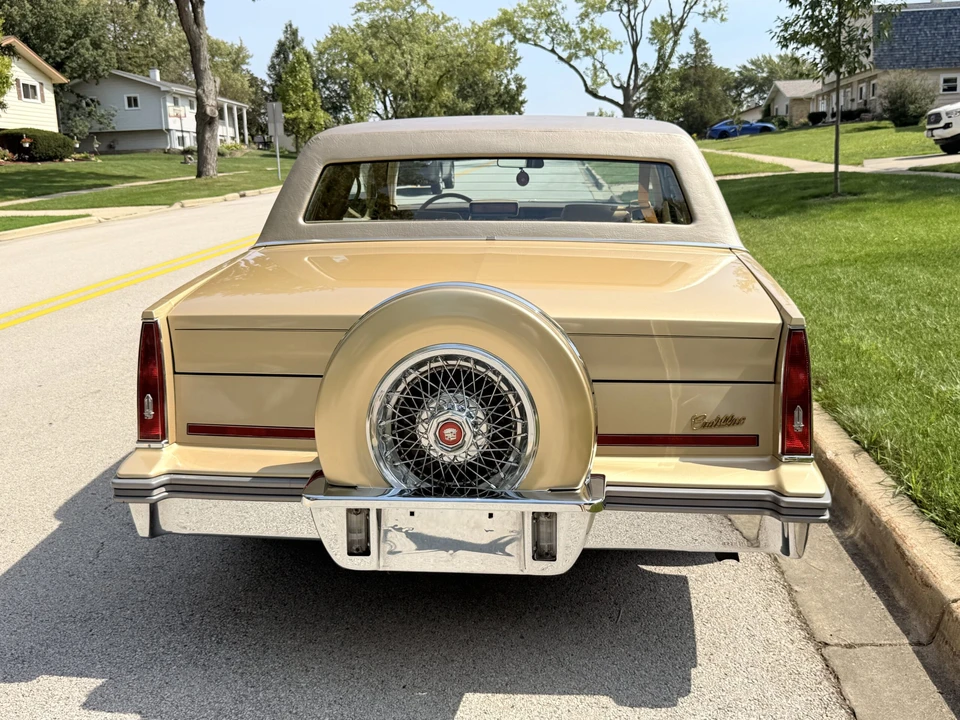 1986 Cadillac DeVille 6th Gen - Image 23 of 24