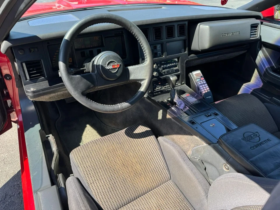 1986 Chevrolet Corvette C4 - Image 23 of 31