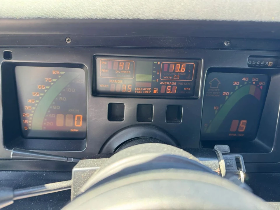 1986 Chevrolet Corvette C4 - Image 24 of 31