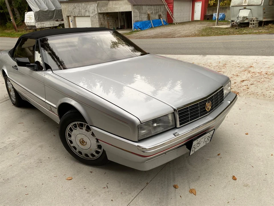 1986 Cadillac Allante - Image 3 of 31